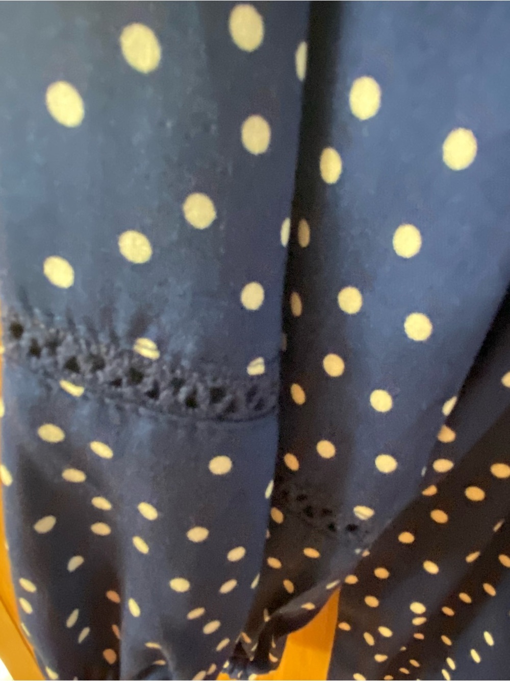 Como Blu Polka Dot Tie-Neck Women's Top - Navy ,white polka dots. NWT 19” p/p - Picture 3 of 6